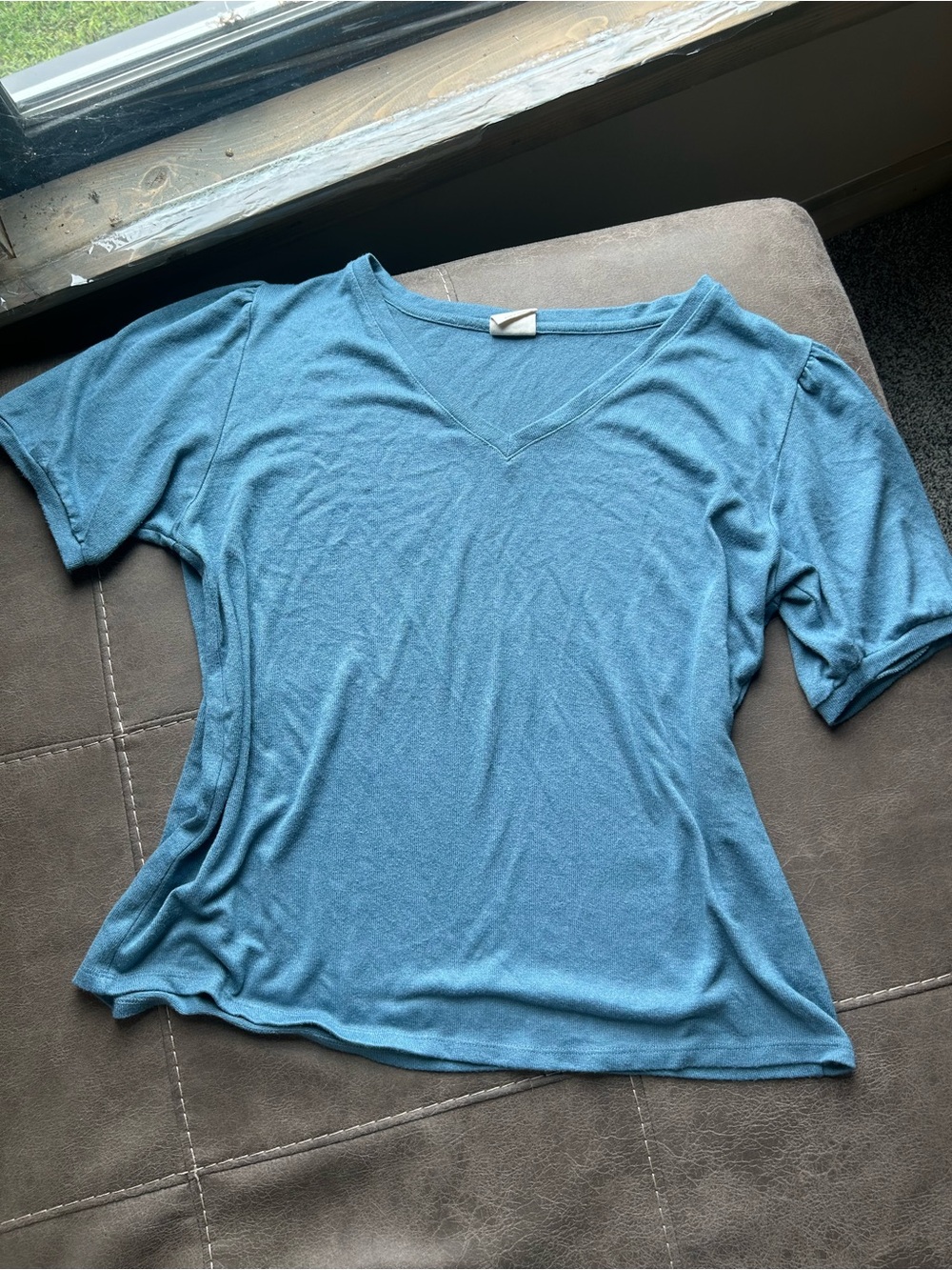 Mod Ref Teal V-Neck Short Sleeve Top